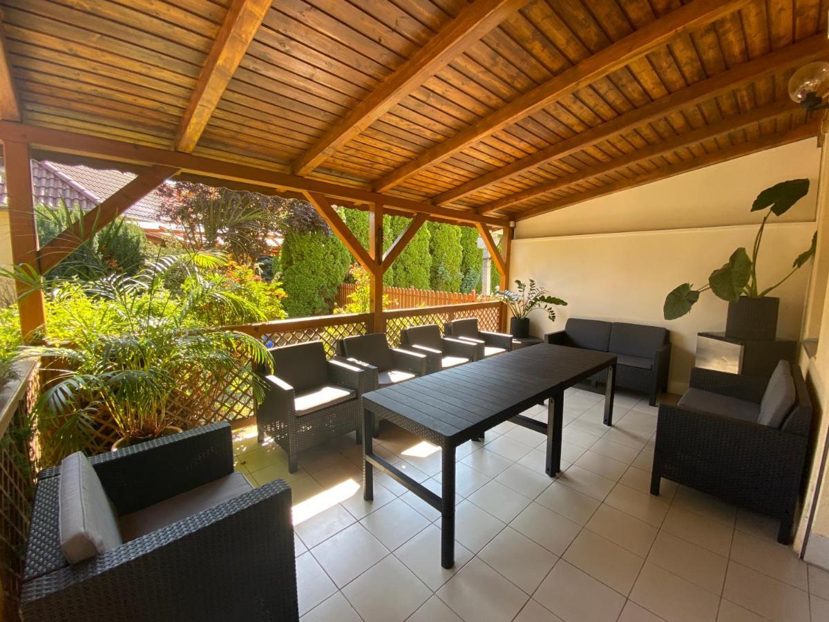 Veronika Lux Apartman Hajdúszoboszló Exterior foto